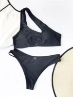 Bikini de dos piezas con diseño asimétrico - Imagen 5