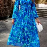 Vestido largo con estampado floral y escote en V