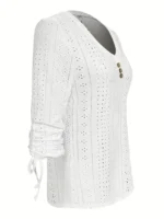 Blusa con ojales en V y botones - Imagen 6