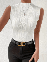 Top texturizado de color sólido con cuello alto - Imagen 3