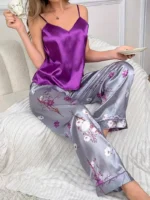 Conjunto de pijama de satén con estampado floral - Imagen 3
