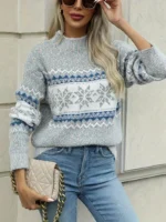 Suéter navideño de cuello alto con estampado de copos de nieve