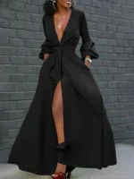 Vestido con botones al frente y cintura ajustada