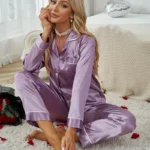 Conjunto de pijama de satén liso