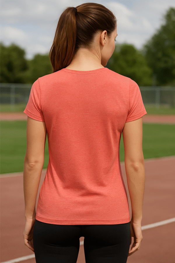 Blusa deportiva Adidas - Image 2